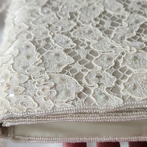 Genie White Lace and Sequins Shoulder/Crossbody Clutch, $45 - Picture 3 of 10